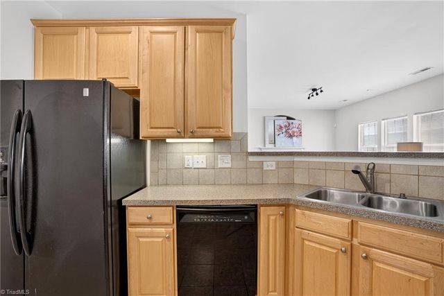 4045 Fountain Grove Drive, High Point, NC 27265