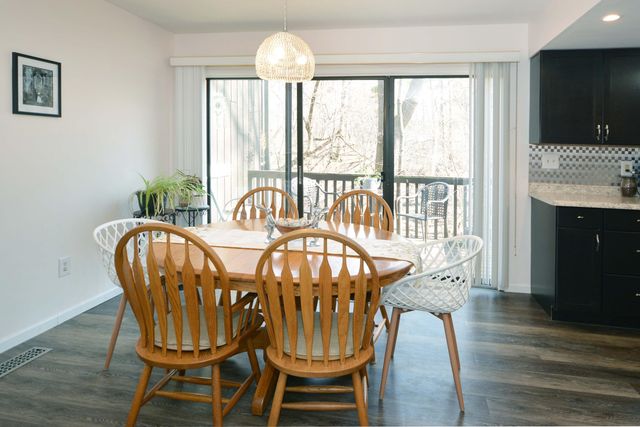 230 Falkirk Court, Kalamazoo Twp, MI 49006