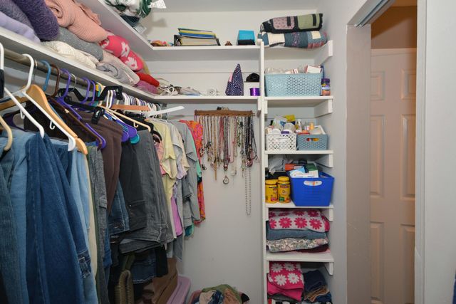 230 Falkirk Court, Kalamazoo Twp, MI 49006