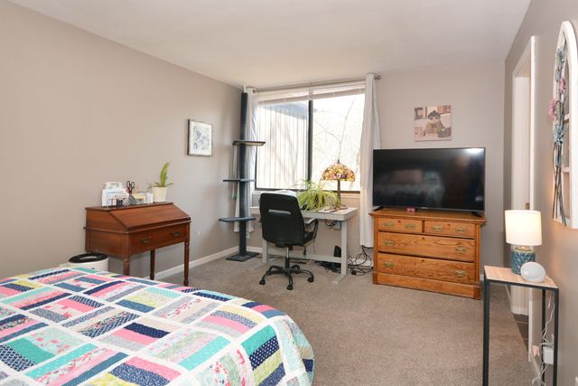 230 Falkirk Court, Kalamazoo Twp, MI 49006