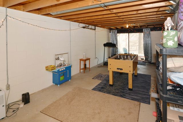 230 Falkirk Court, Kalamazoo Twp, MI 49006