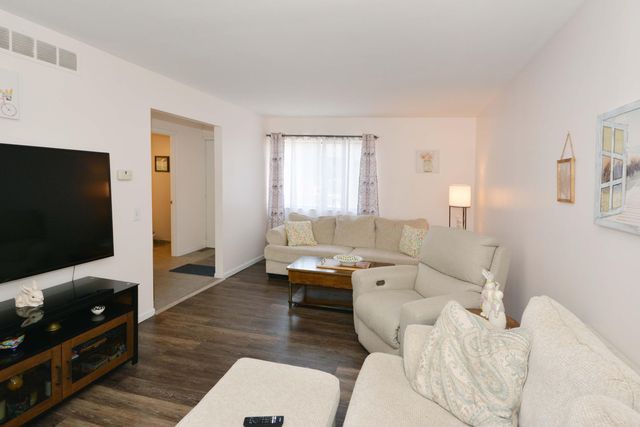 230 Falkirk Court, Kalamazoo Twp, MI 49006