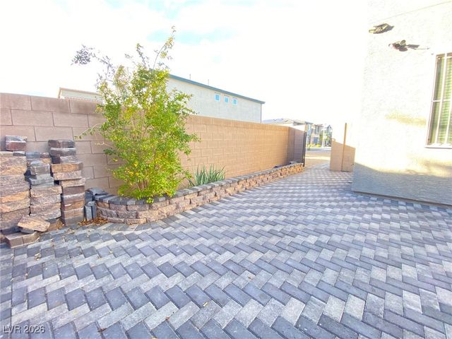 7939 Bechstein Way, Las Vegas, NV 89145