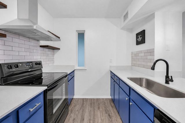 4500 E Oltorf ST D410, Austin, TX 78741