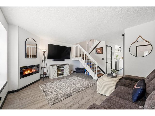 9713 W Chatfield Ave G, Littleton, CO 80128