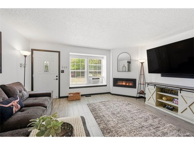 9713 W Chatfield Ave G, Littleton, CO 80128