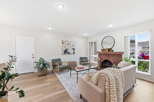 627 Evergreen Avenue, Thousand Oaks, CA 91320