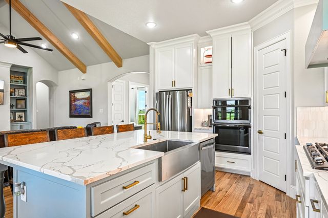 6517 Leo Lane, Godley, TX 76044