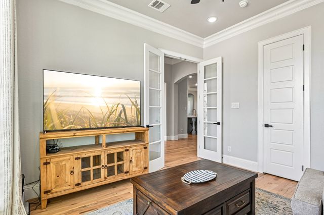6517 Leo Lane, Godley, TX 76044