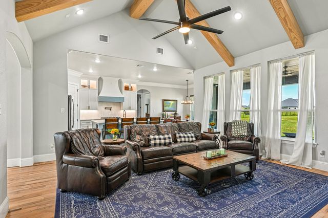 6517 Leo Lane, Godley, TX 76044