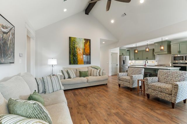 2395 Bridgegate Drive, Conway, AR 72034