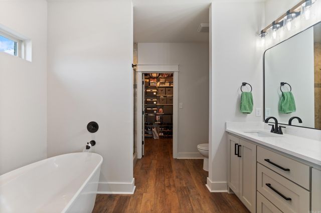 2395 Bridgegate Drive, Conway, AR 72034