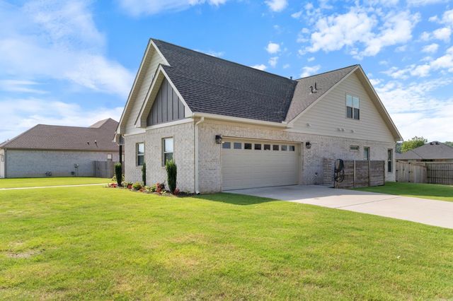 2395 Bridgegate Drive, Conway, AR 72034