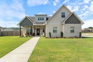 2395 Bridgegate Drive, Conway, AR 72034