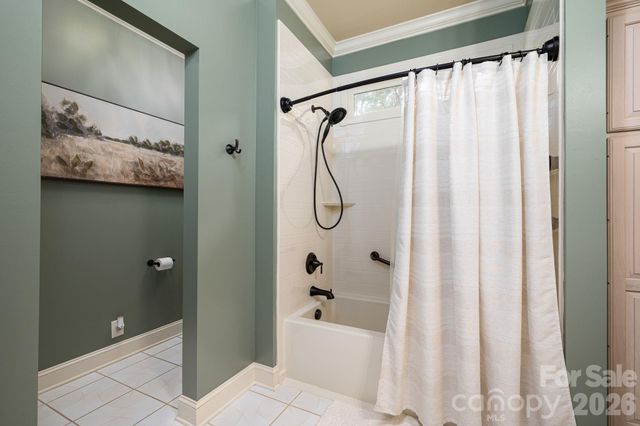 725 Hanna Woods Drive, Cramerton, NC 28032