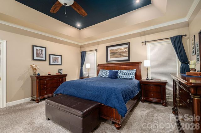 725 Hanna Woods Drive, Cramerton, NC 28032