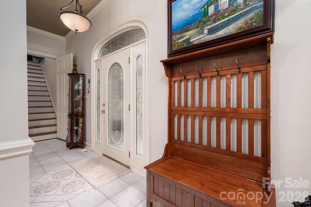725 Hanna Woods Drive, Cramerton, NC 28032