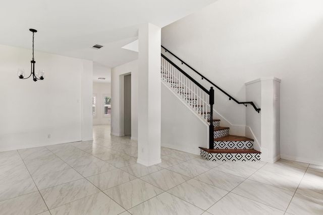1900 Chaparral DR, Round Rock, TX 78681
