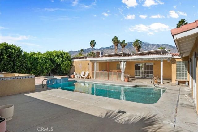 2330 N San Antonio, Palm Springs, CA 92262