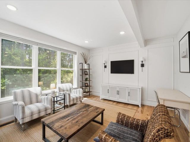 295 O'Brien Farm Road, South Burlington, VT 05403