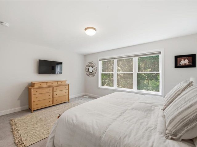 295 O'Brien Farm Road, South Burlington, VT 05403