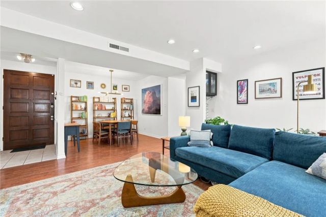 3315 Griffith Park Boulevard 109, Los Angeles, CA 90027