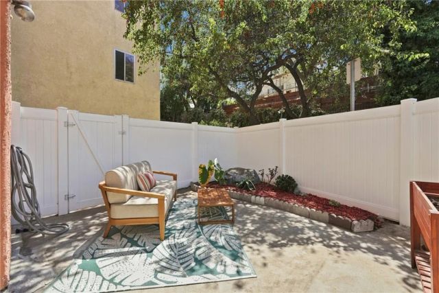 3315 Griffith Park Boulevard 109, Los Angeles, CA 90027
