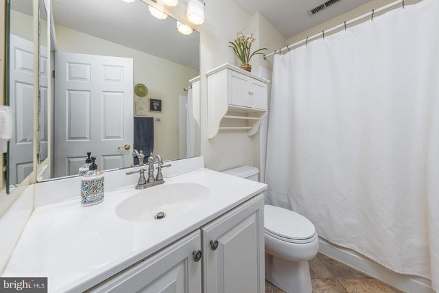 202 SHETLAND CT, Mullica Hill, NJ 08062
