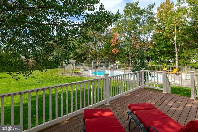 202 SHETLAND CT, Mullica Hill, NJ 08062