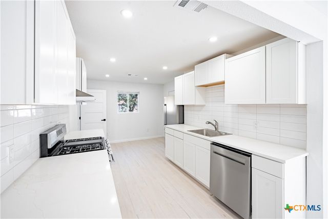 2911 June Street, Killeen, TX 76543