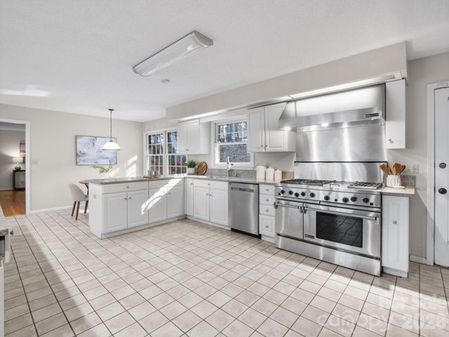 310 Claremont Drive, Flat Rock, NC 28731