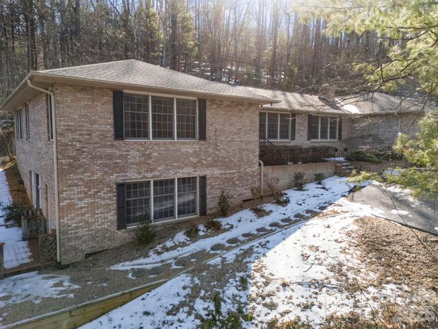 310 Claremont Drive, Flat Rock, NC 28731