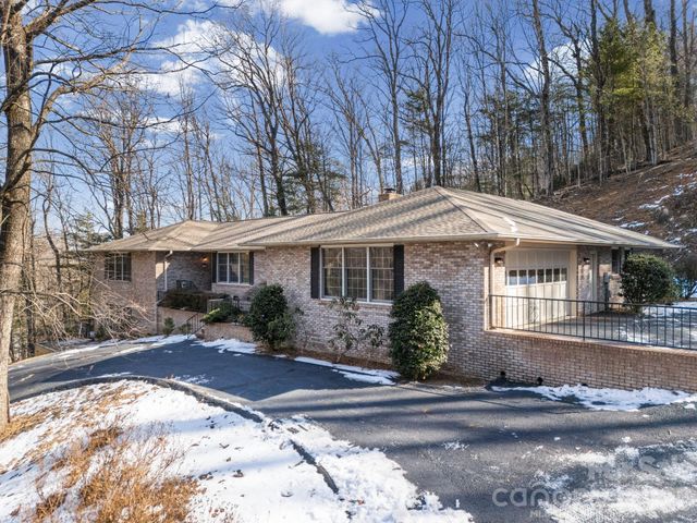 310 Claremont Drive, Flat Rock, NC 28731