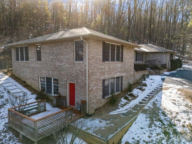 310 Claremont Drive, Flat Rock, NC 28731