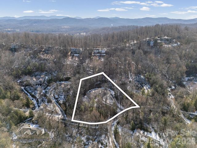 310 Claremont Drive, Flat Rock, NC 28731