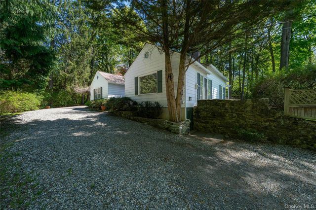105 Douglas Road, Chappaqua, NY 10514