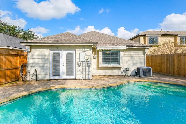 1304 Chelsea Lane, Pearland, TX 77581