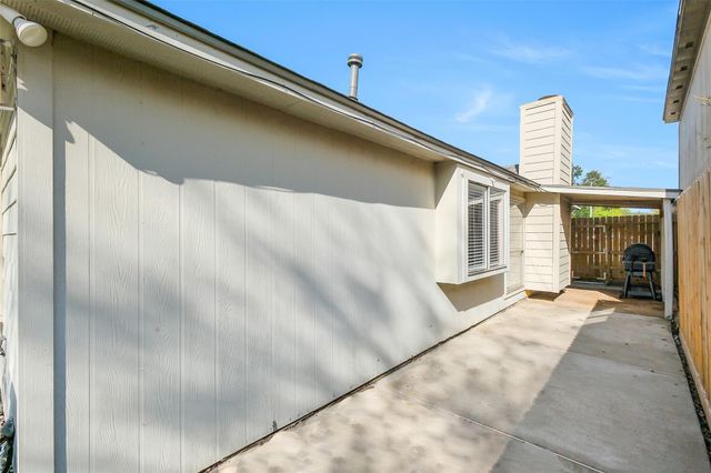 1304 Chelsea Lane, Pearland, TX 77581