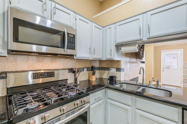 1304 Chelsea Lane, Pearland, TX 77581