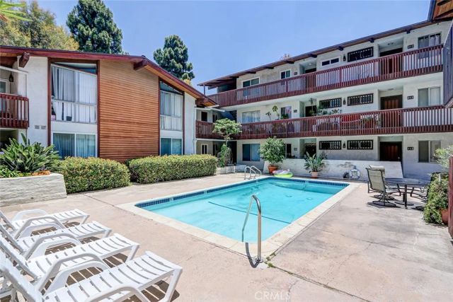 5650 Sumner Way 308, Culver City, CA 90230