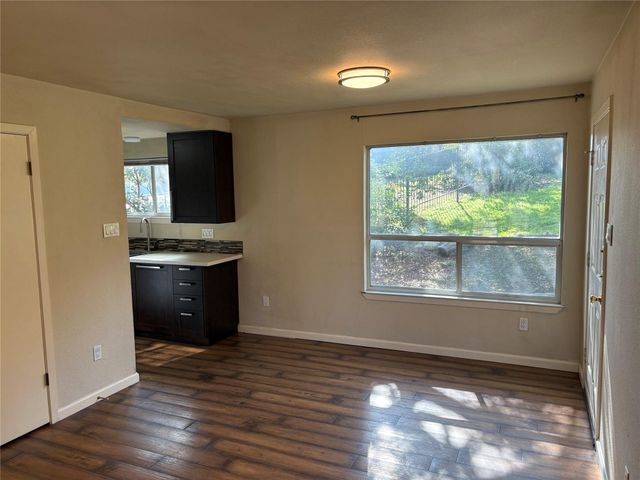 1514 Parker LN 111, Austin, TX 78741