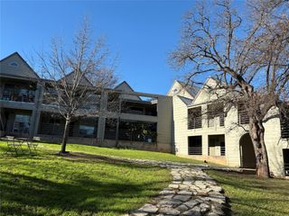 1514 Parker LN 111, Austin, TX 78741