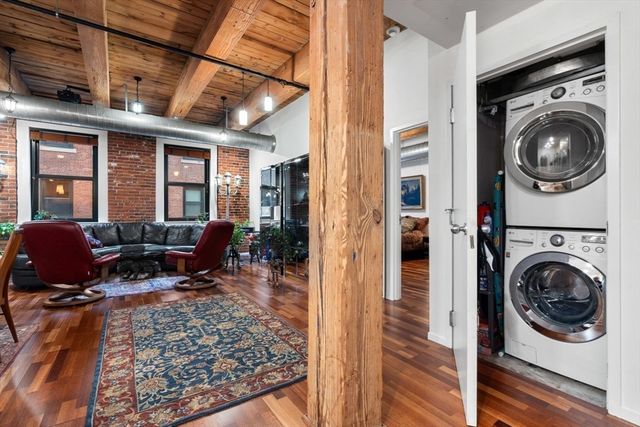 9 West Broadway 404, Boston, MA 02127