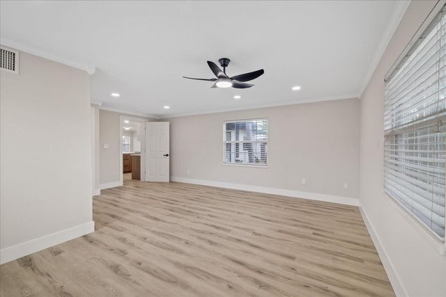 504 DRIFTWOOD DRIVE E, Palm Harbor, FL 34683