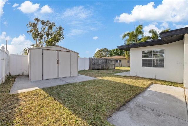 504 DRIFTWOOD DRIVE E, Palm Harbor, FL 34683