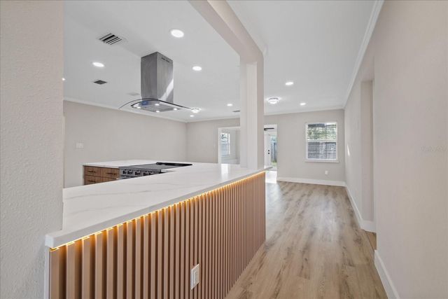 504 DRIFTWOOD DRIVE E, Palm Harbor, FL 34683