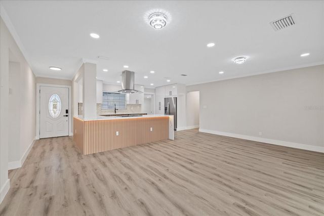 504 DRIFTWOOD DRIVE E, Palm Harbor, FL 34683