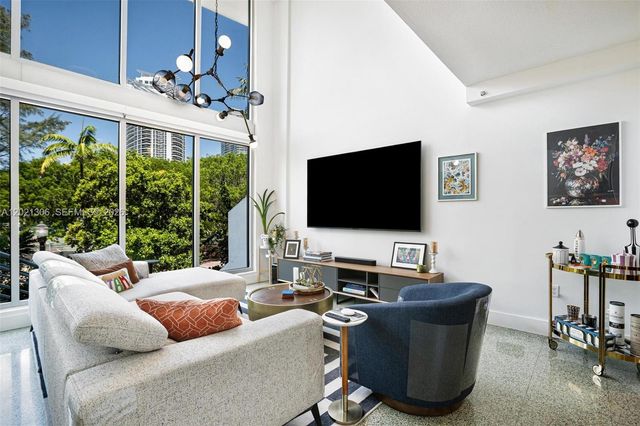 245 Michigan Ave LG-5, Miami Beach, FL 33139