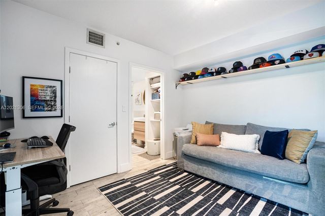 245 Michigan Ave LG-5, Miami Beach, FL 33139