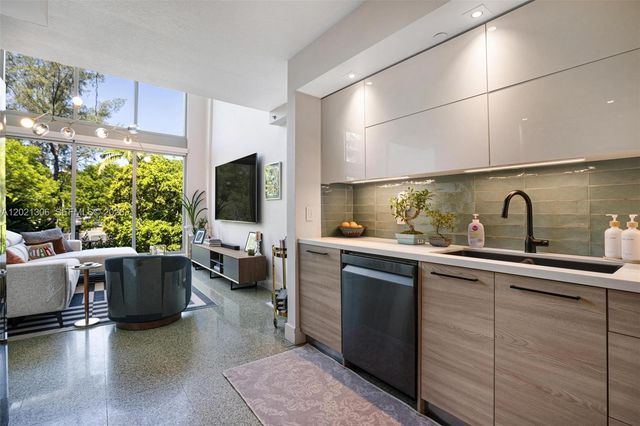 245 Michigan Ave LG-5, Miami Beach, FL 33139